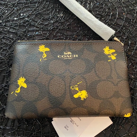 Coach X Peanuts Woodstock Wristlet - Picture 1 of 5